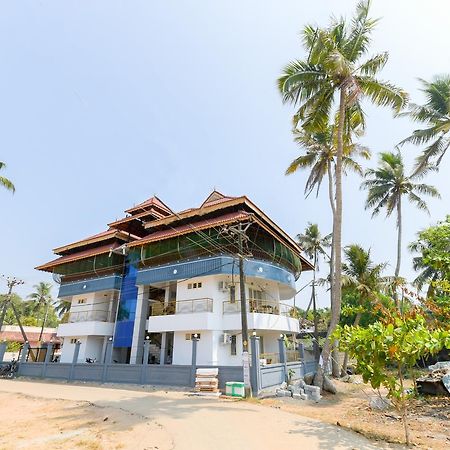 Oyo 11891 Amare Beach Resorts Alappuzha Exteriör bild
